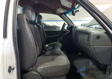 2003 Chevrolet Silverado C1500 from USA, damaged, VIN 1GCEC14X13Z228020